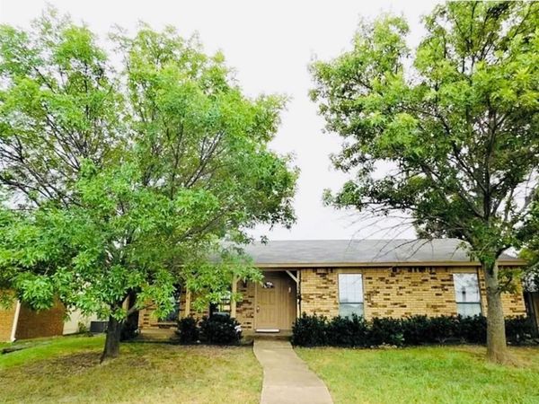 5625 Squires Drive, The Colony, TX 75056