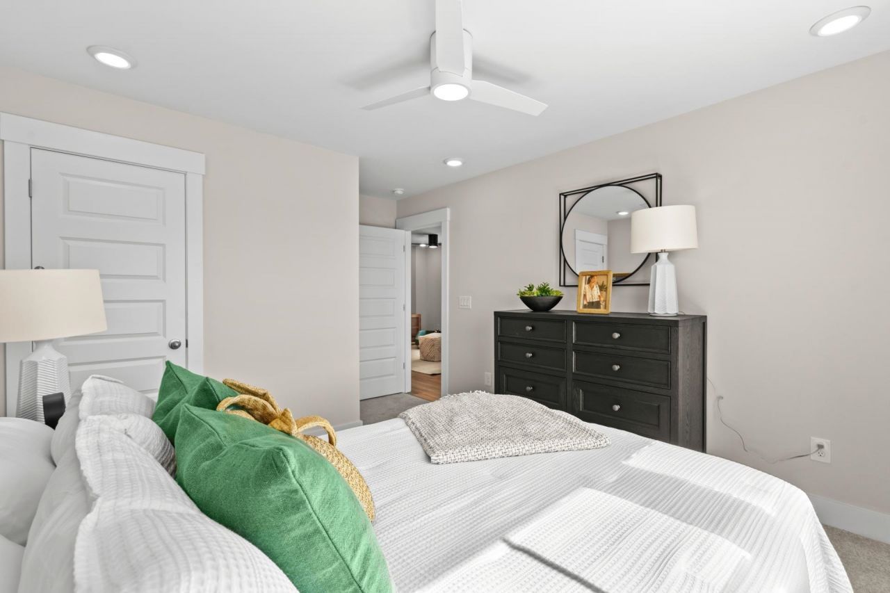 641 Bolder Way  Photo 33