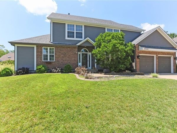 8120 NW Delta Drive, Kansas City, MO 64151