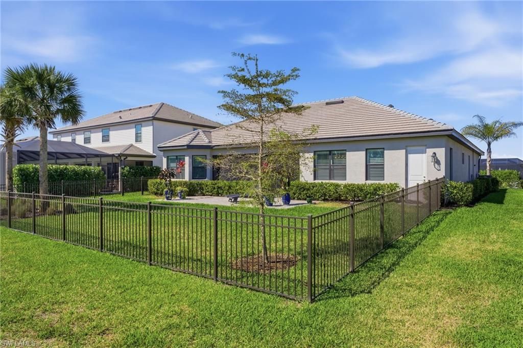 20471 Napa Loop, Estero, FL 33928 Photo