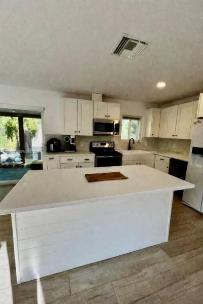 352 Mahogany Dr, Key Largo, FL 33037 Photo
