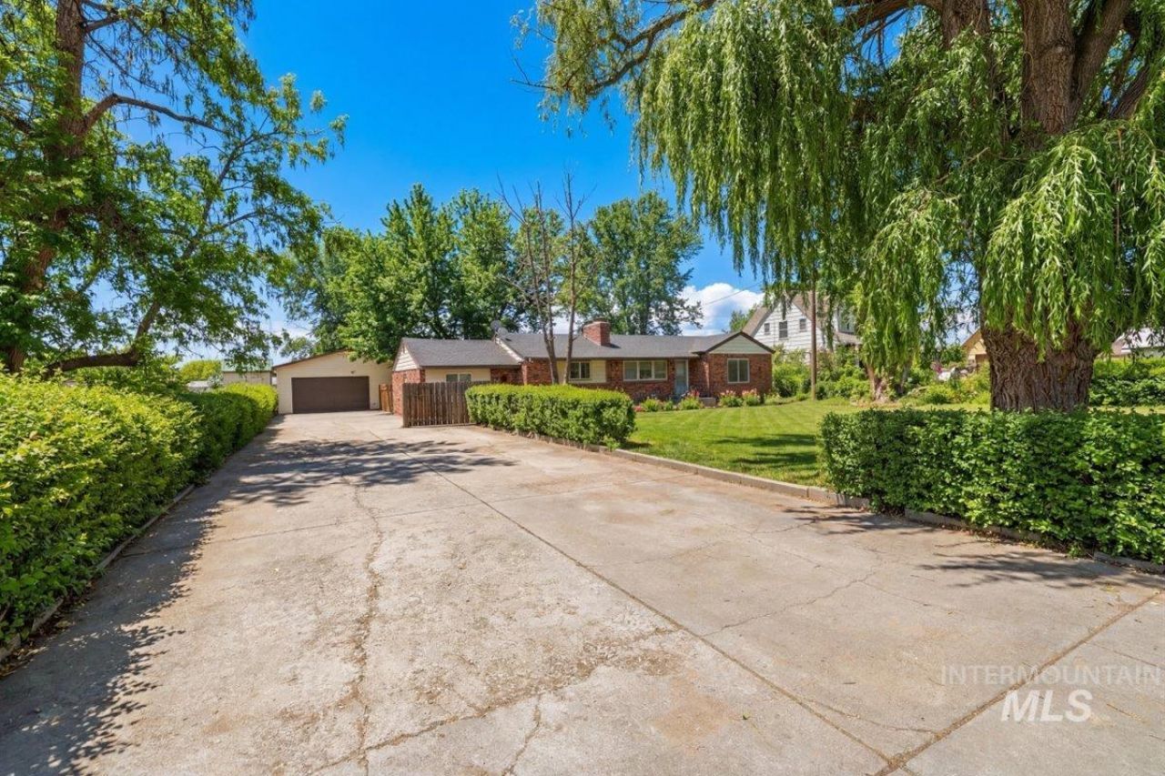 2815 S Indiana, Caldwell, ID 83605 Main Photo