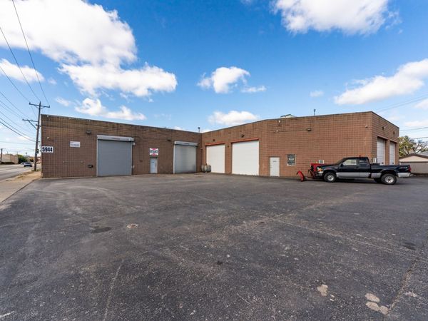 5944 W 65th Street , Chicago, IL 60638