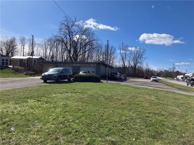 411 West Avenue, Tallmadge, OH 44278 Photo 2