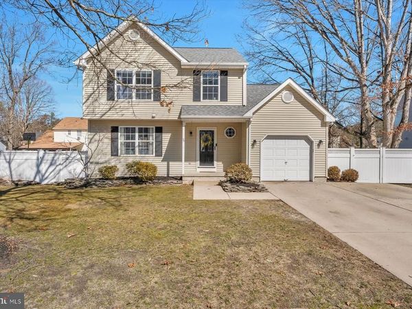 39 COUNTRY CLUB ROAD, PINE HILL, NJ 08021