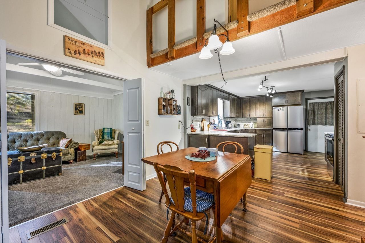 2214 Franklin Circle Photo 10