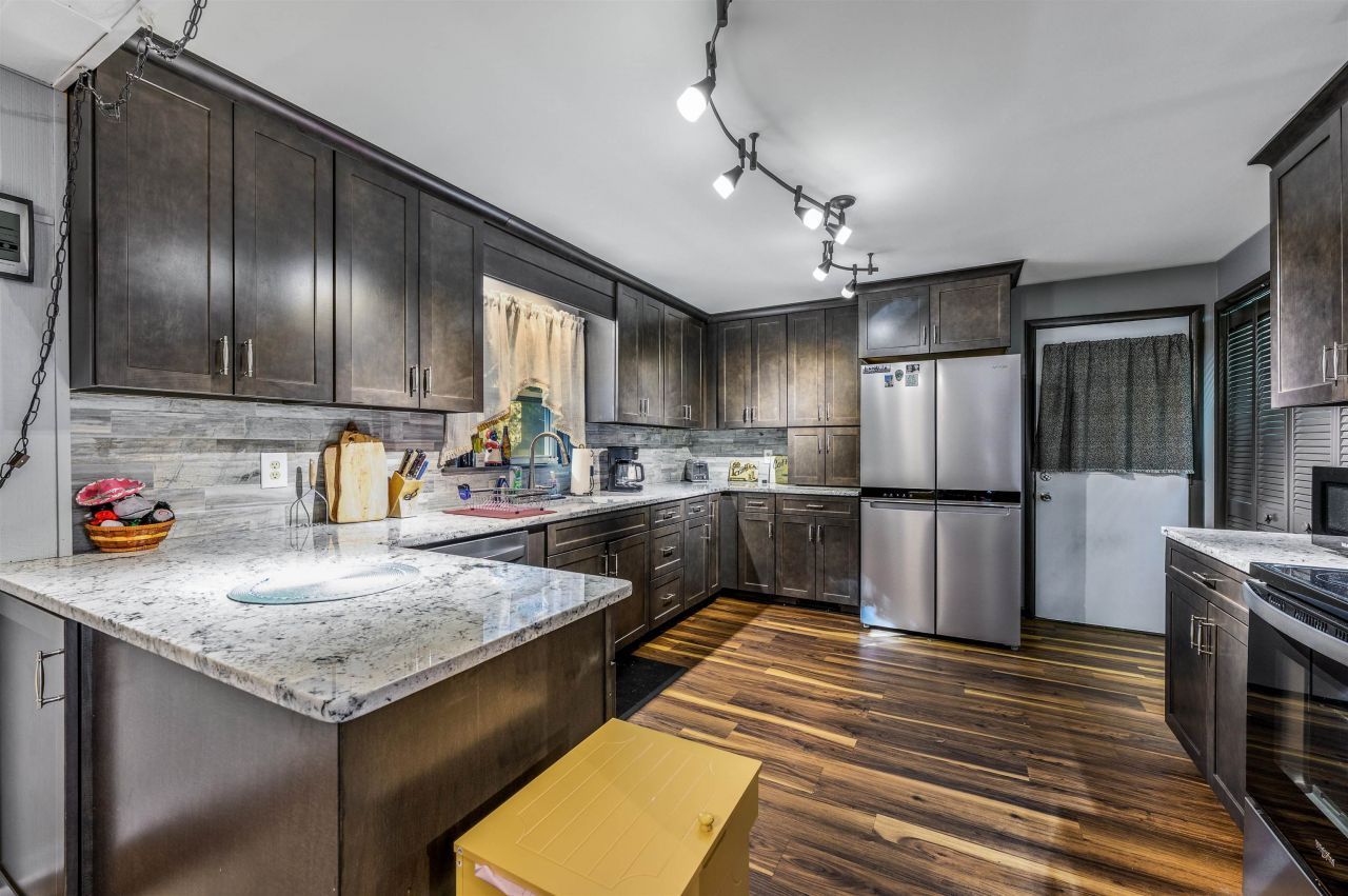 2214 Franklin Circle Photo 11