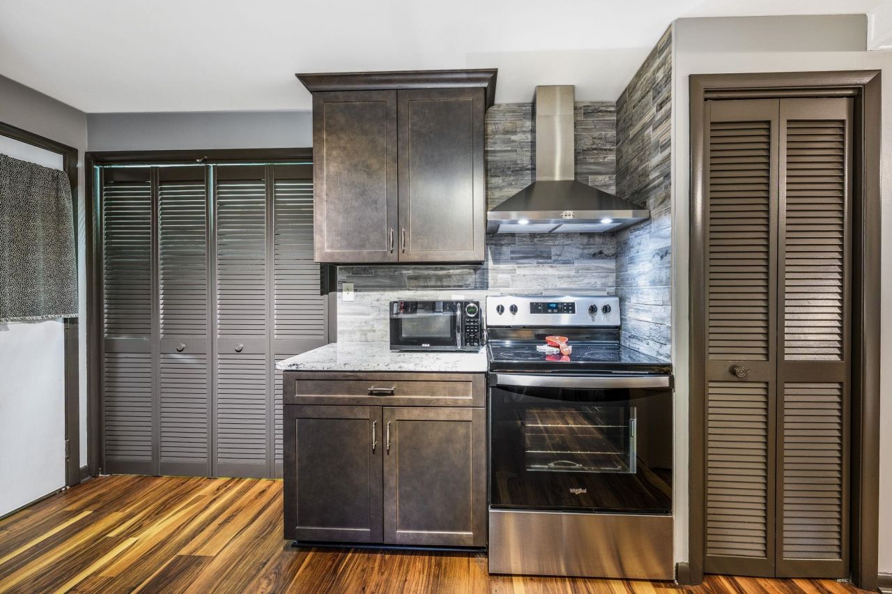 2214 Franklin Circle Photo 12