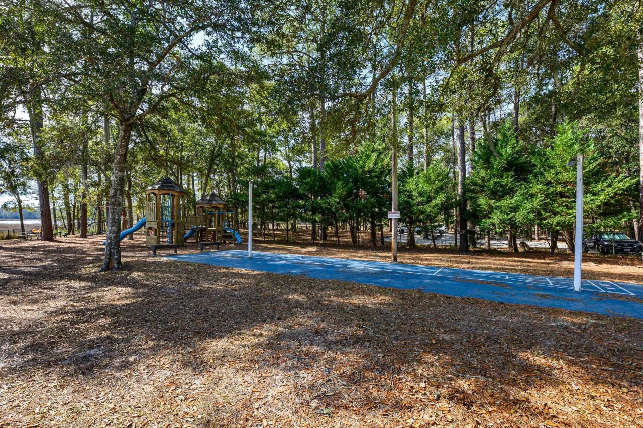 2214 Franklin Circle Photo 32