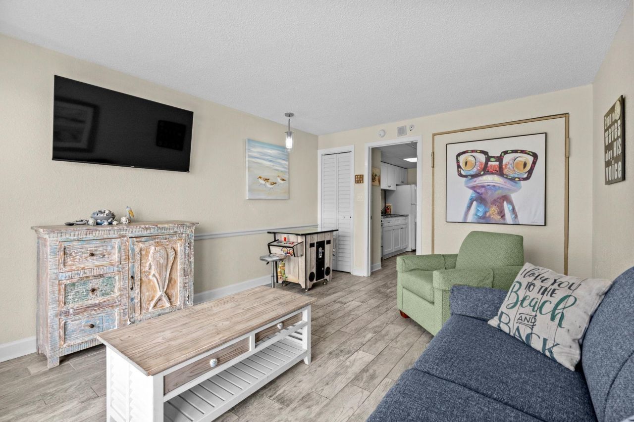 2300 N Ocean Blvd.  Photo 20