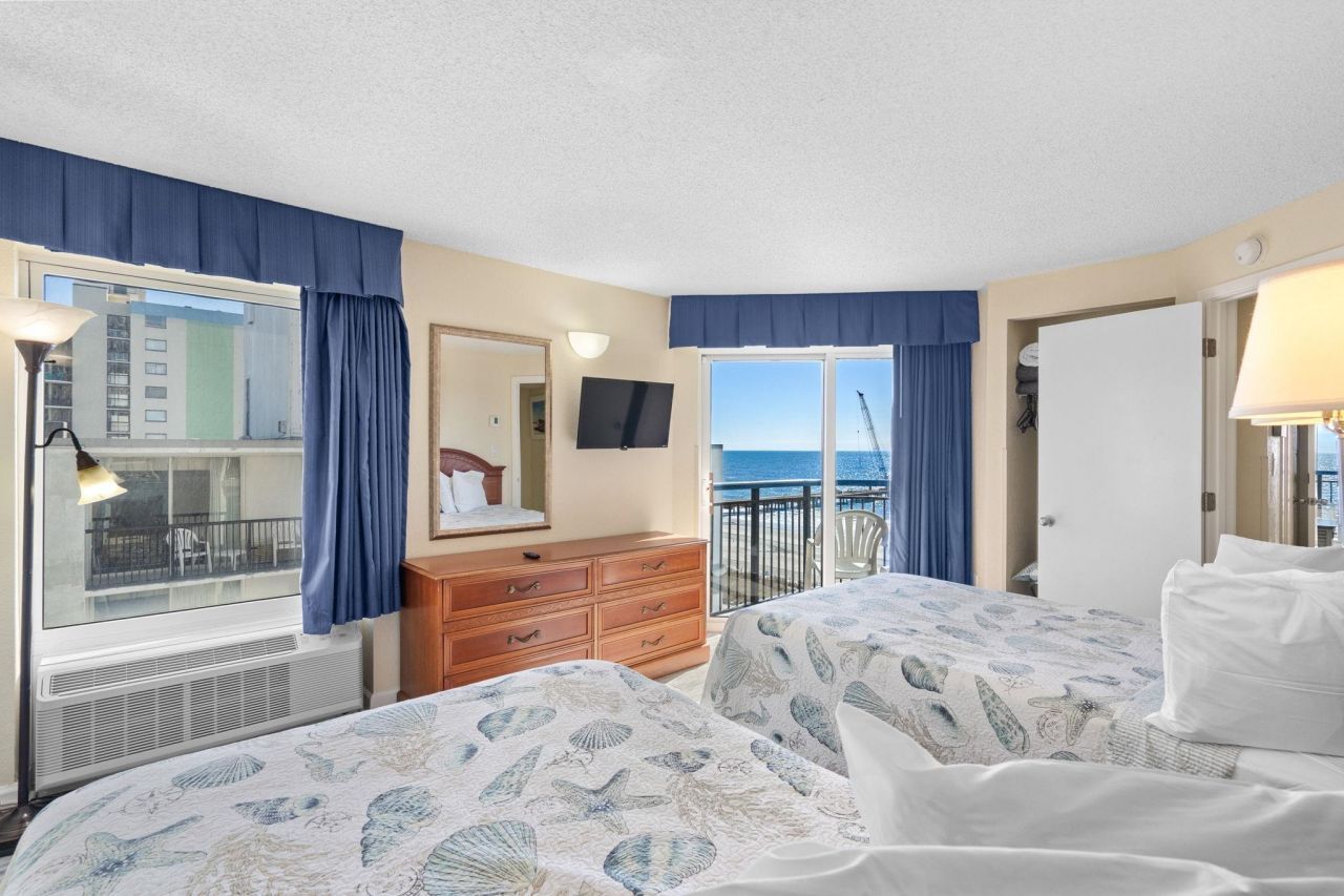 2300 N Ocean Blvd.  Photo 29