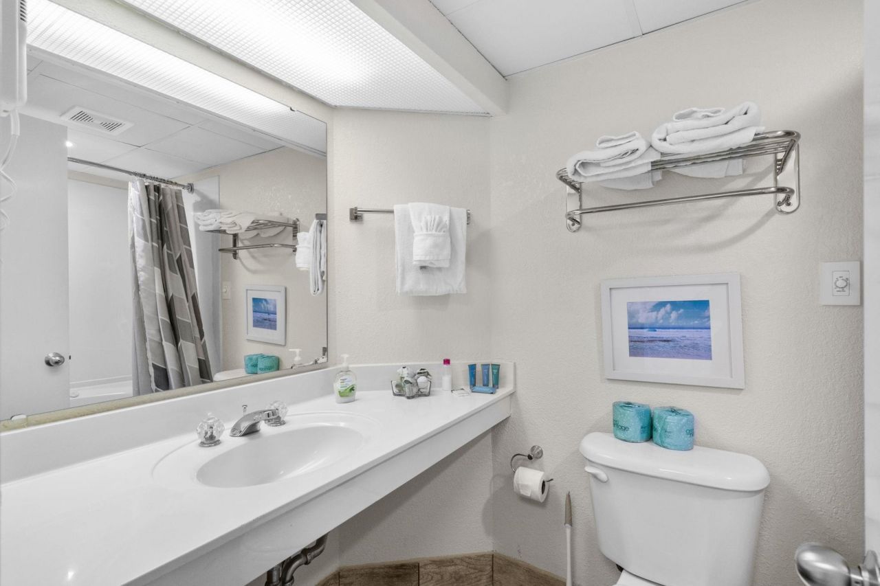 2300 N Ocean Blvd.  Photo 35