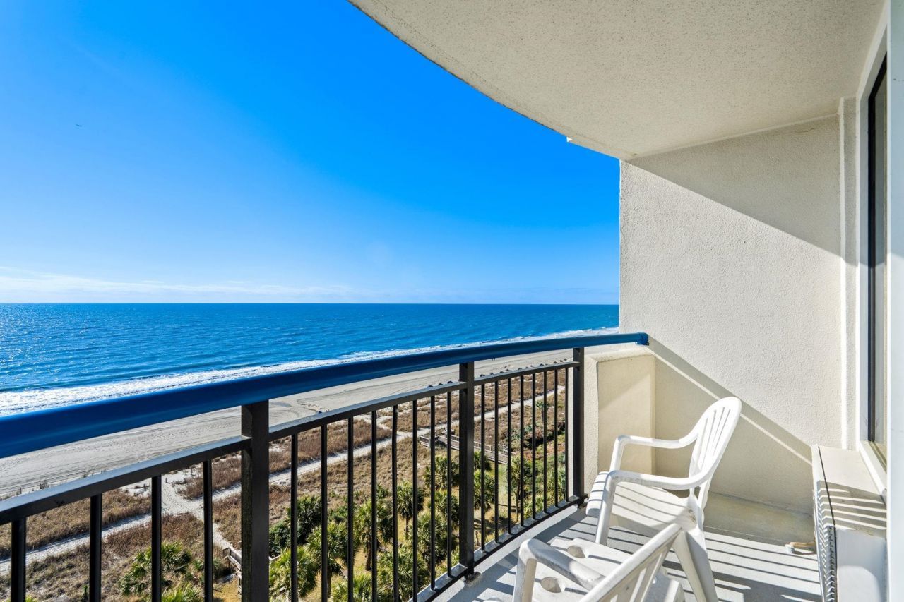 2300 N Ocean Blvd.  Photo 40