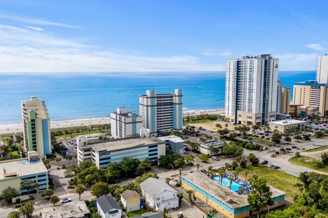 2300 N Ocean Blvd.  Photo 6