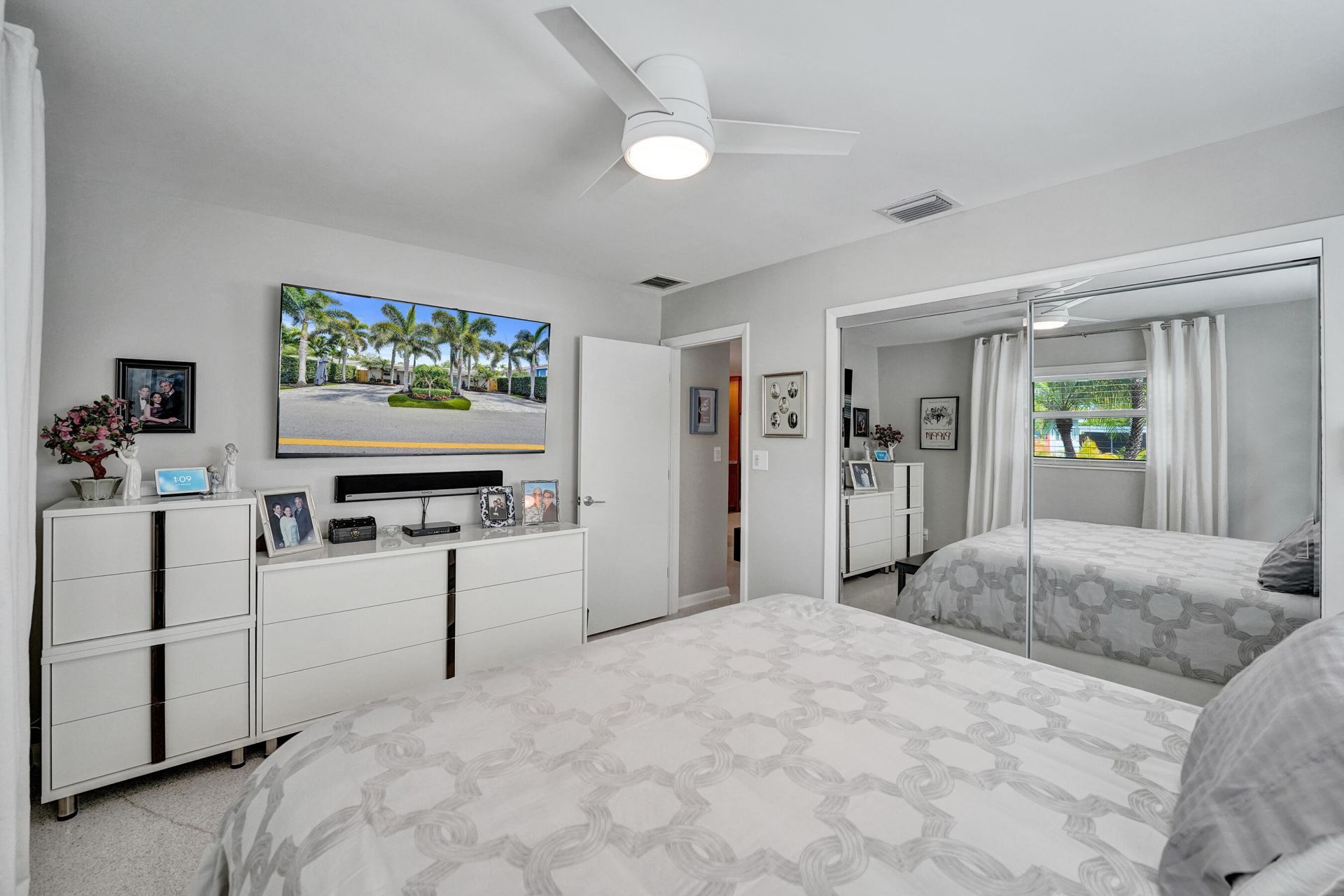 2610 NE 10th Terrace, Unit 2608-2610, Wilton Manors, FL 33334 Photo