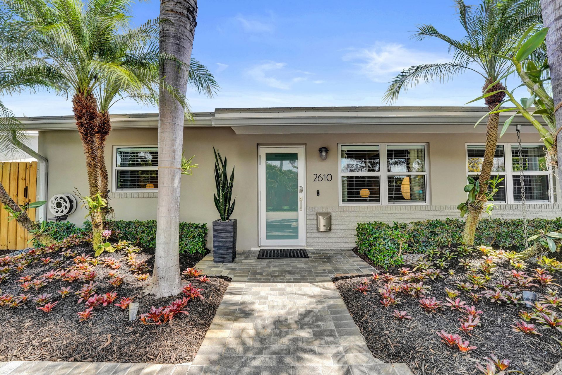 2610 NE 10th Terrace, Unit 2608-2610, Wilton Manors, FL 33334 Photo