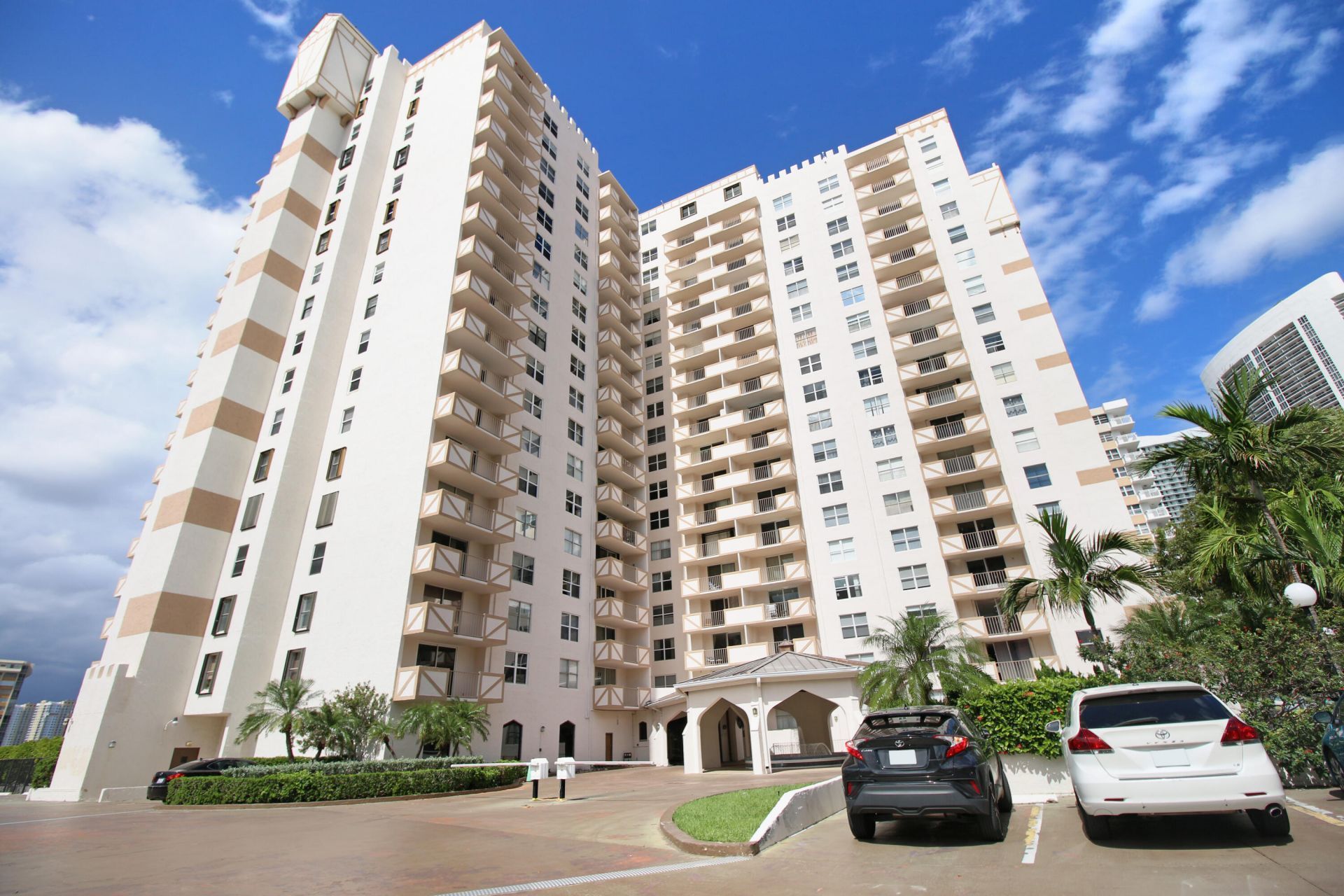 1865 S Ocean Drive, Unit 6c, Hallandale Beach, FL 33009 Photo