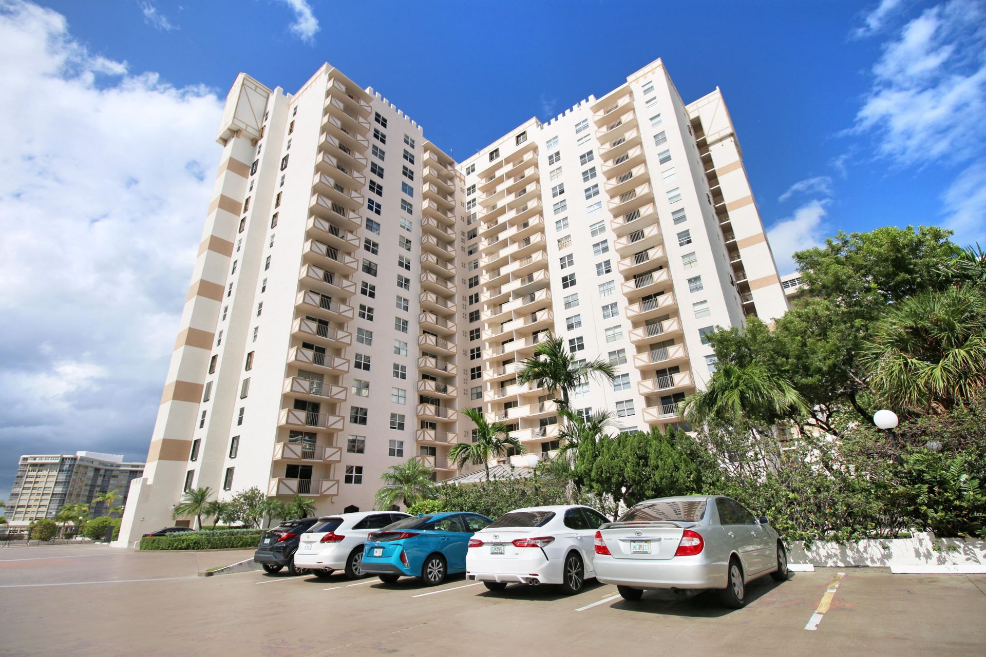 1865 S Ocean Drive, Unit 6c, Hallandale Beach, FL 33009 Photo