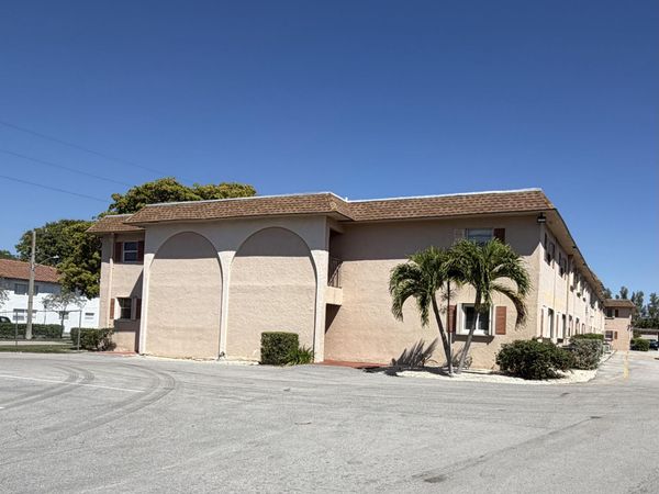 650 SW 2nd SW, Unit 2480, Boca Raton, FL 33432