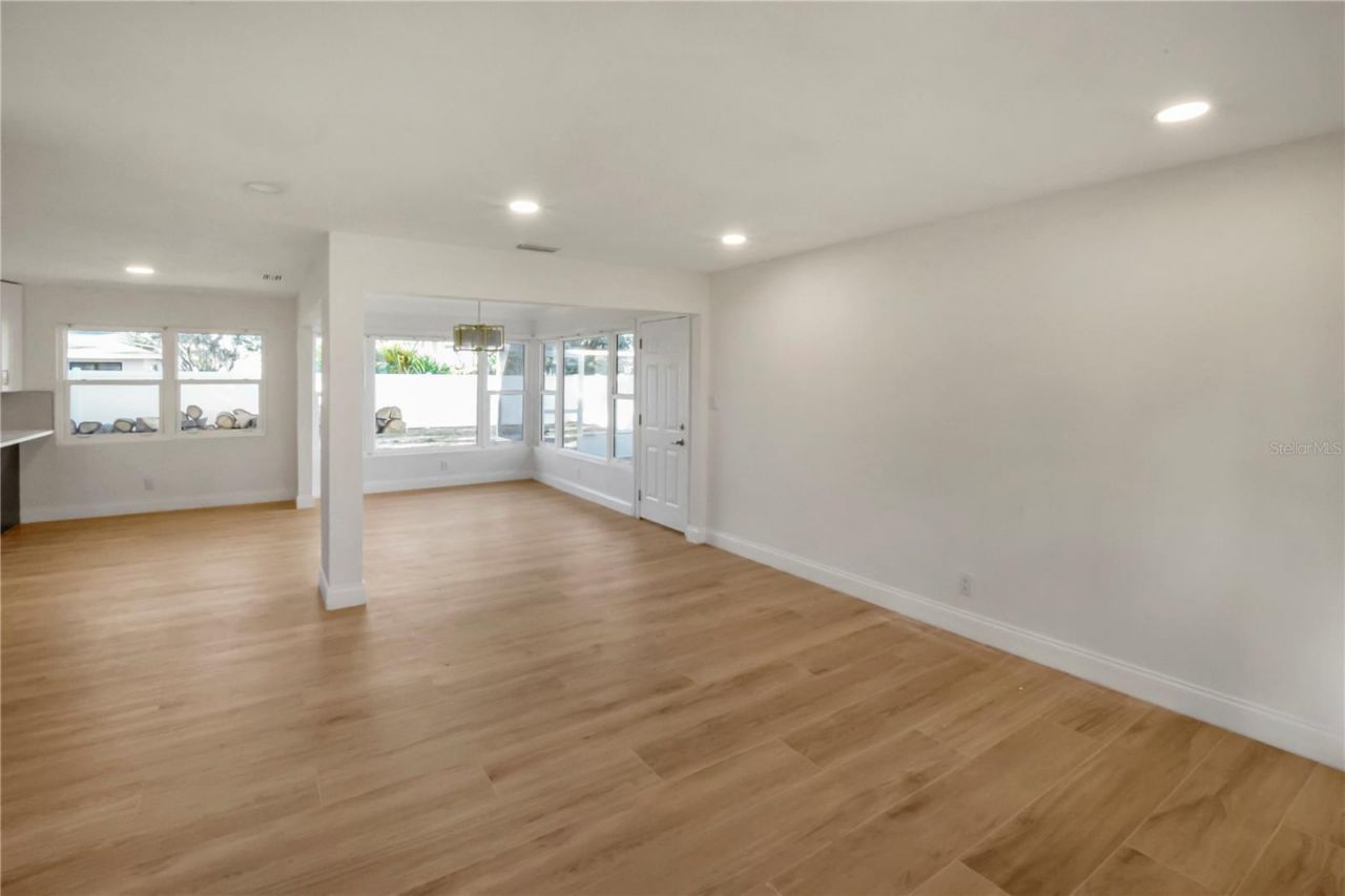 3141 Irving Street , Sarasota, FL 34237 Photo