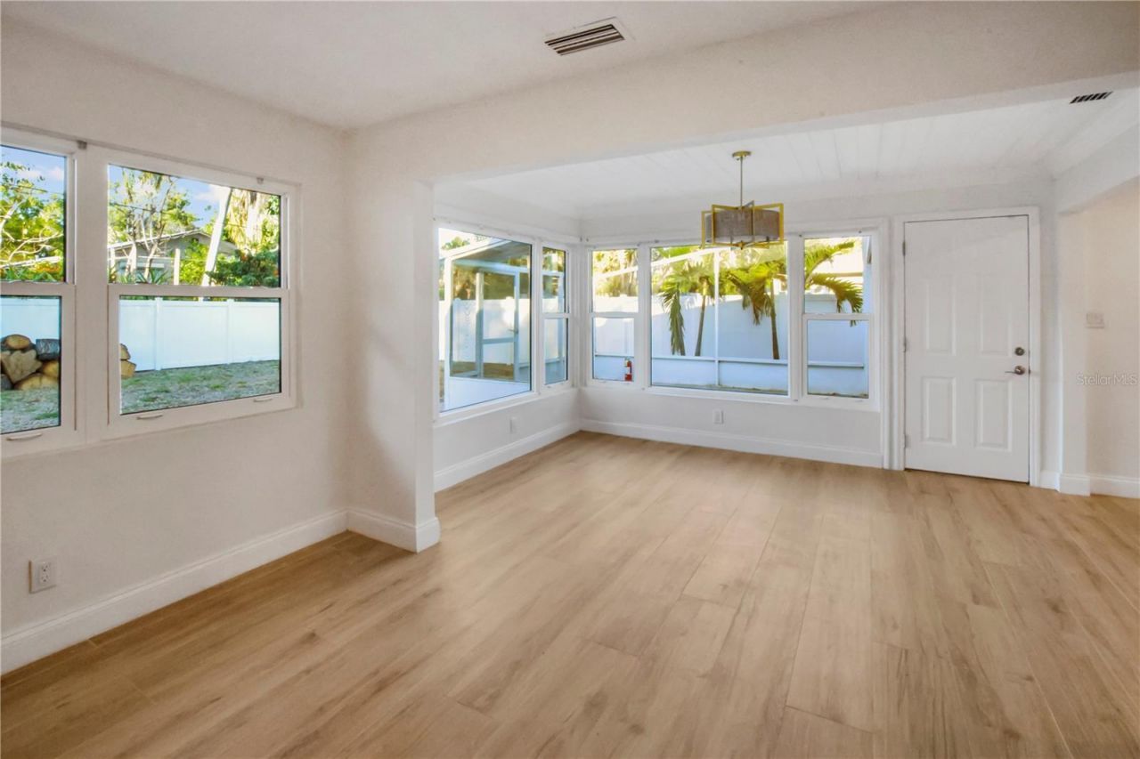 3141 Irving Street , Sarasota, FL 34237 Photo