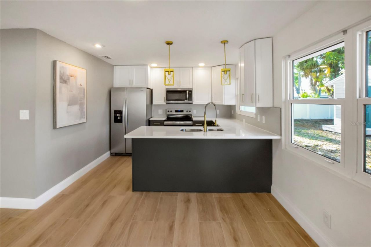 3141 Irving Street , Sarasota, FL 34237 Photo