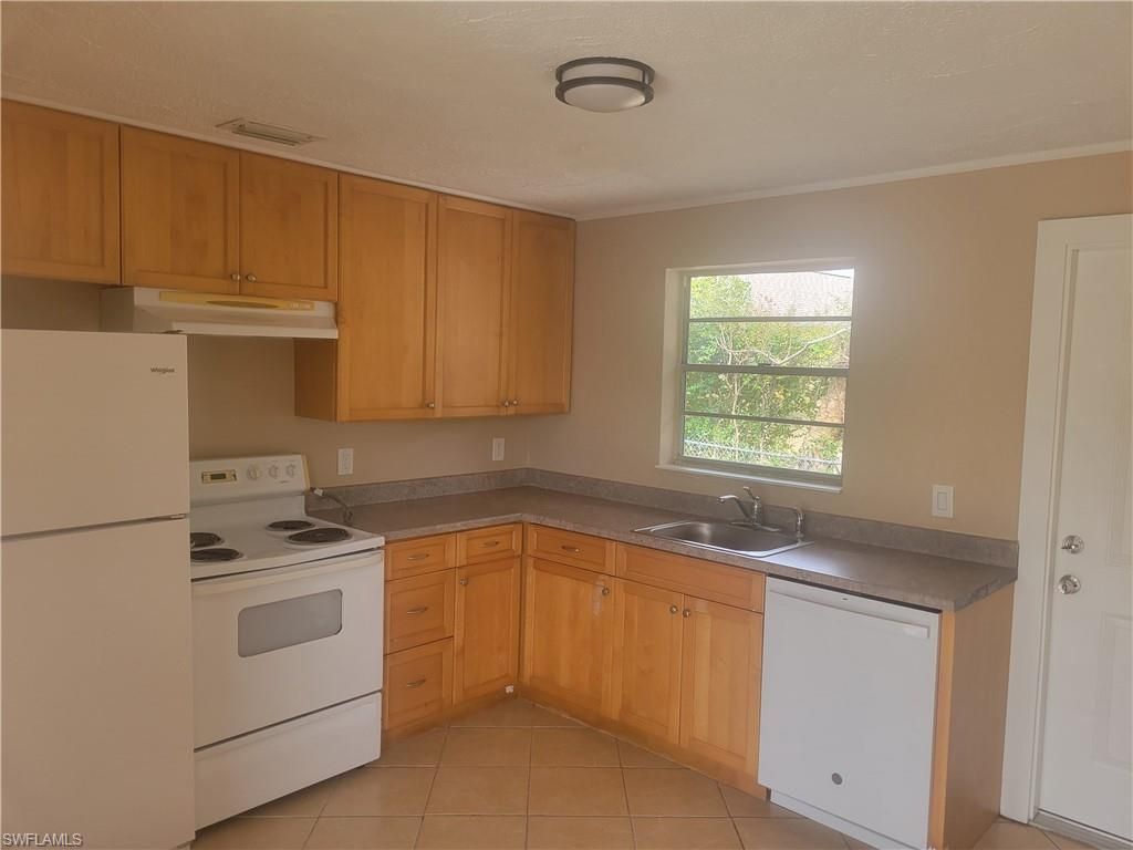 2656 Mangrove St, Naples, FL 34112 Photo