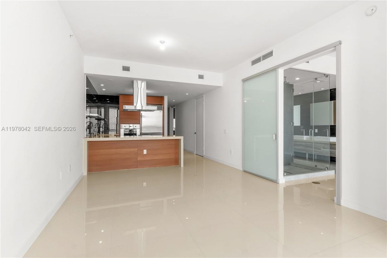 1100 Biscayne Blvd , Unit 3404, Miami, FL 33132 Photo