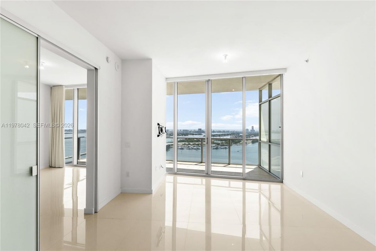 1100 Biscayne Blvd , Unit 3404, Miami, FL 33132 Photo