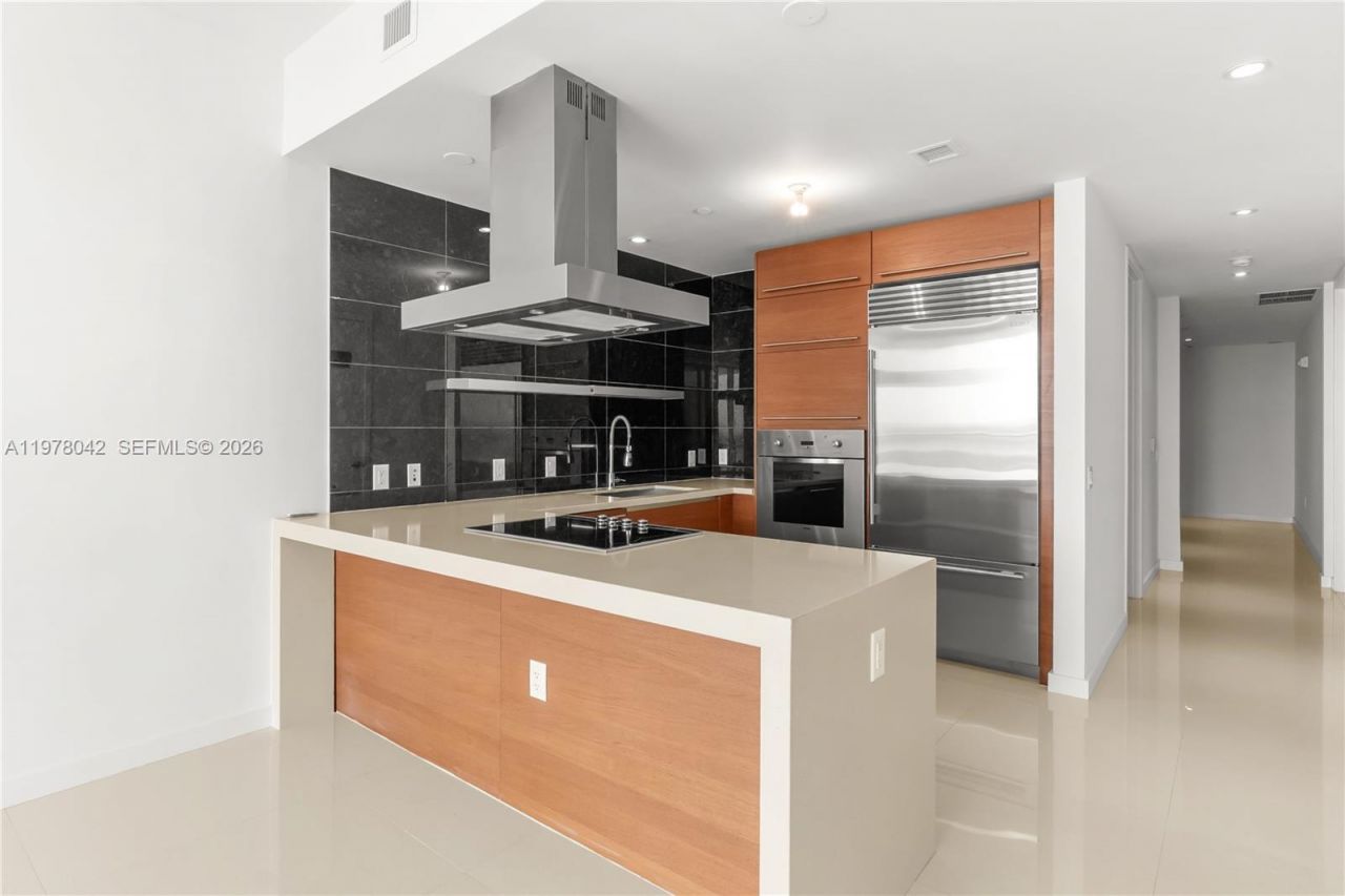 1100 Biscayne Blvd , Unit 3404, Miami, FL 33132 Photo