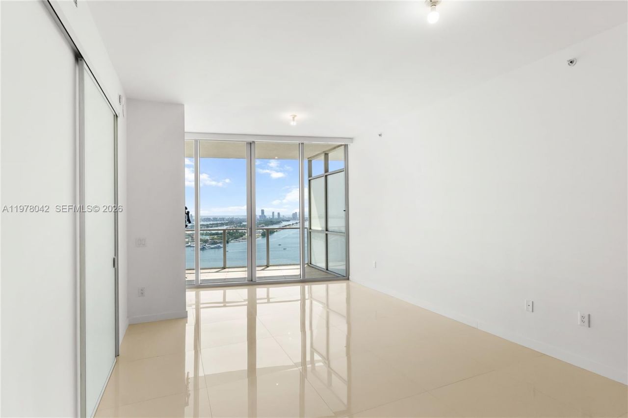 1100 Biscayne Blvd , Unit 3404, Miami, FL 33132 Photo