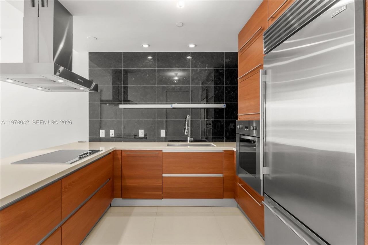 1100 Biscayne Blvd , Unit 3404, Miami, FL 33132 Photo