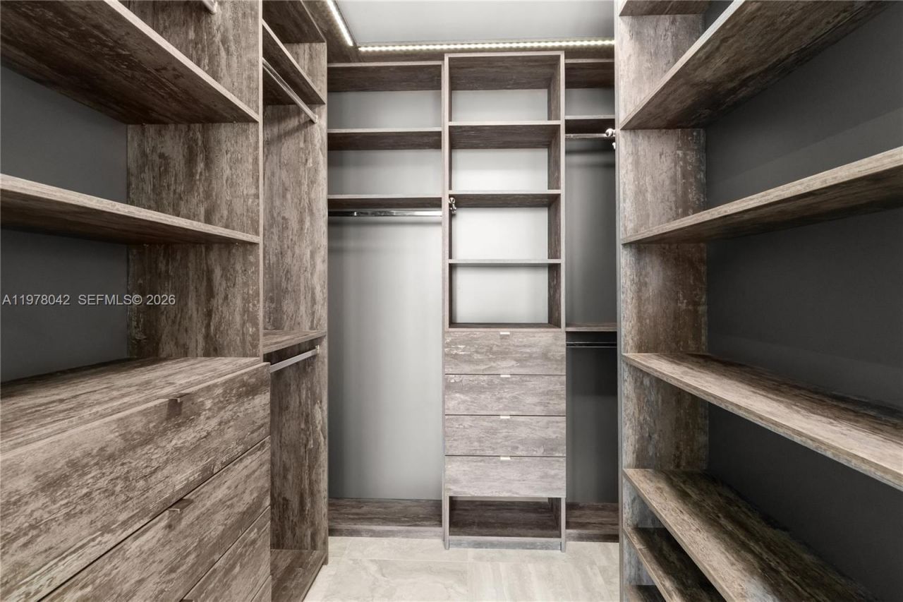 1100 Biscayne Blvd , Unit 3404, Miami, FL 33132 Photo