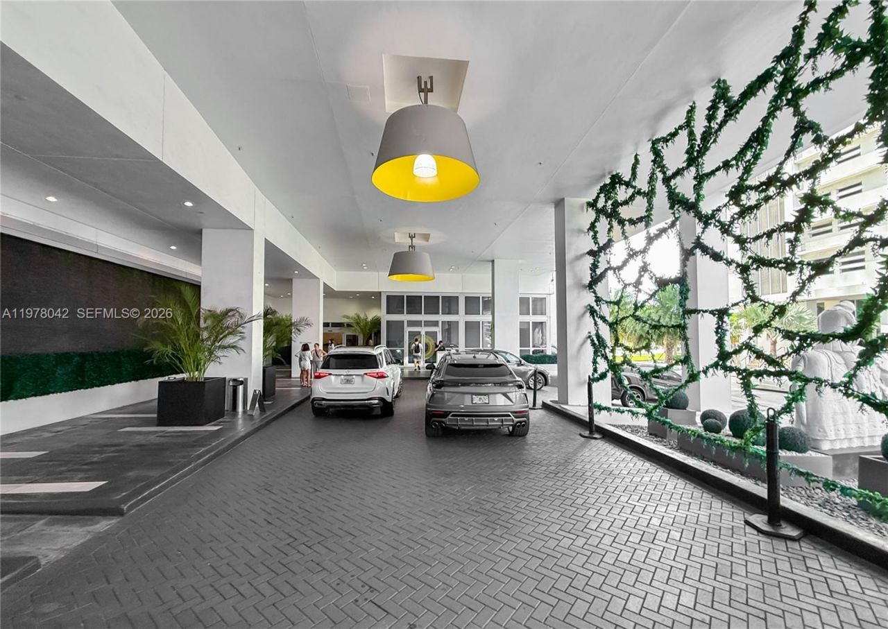 1100 Biscayne Blvd , Unit 3404, Miami, FL 33132 Photo