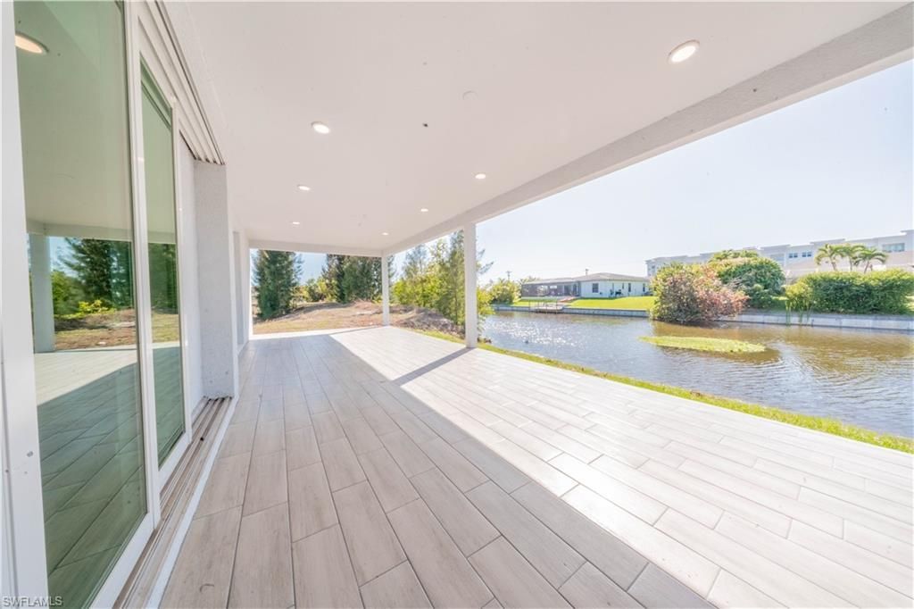 2324 SW 20th Ave, Cape Coral, FL 33991 Photo