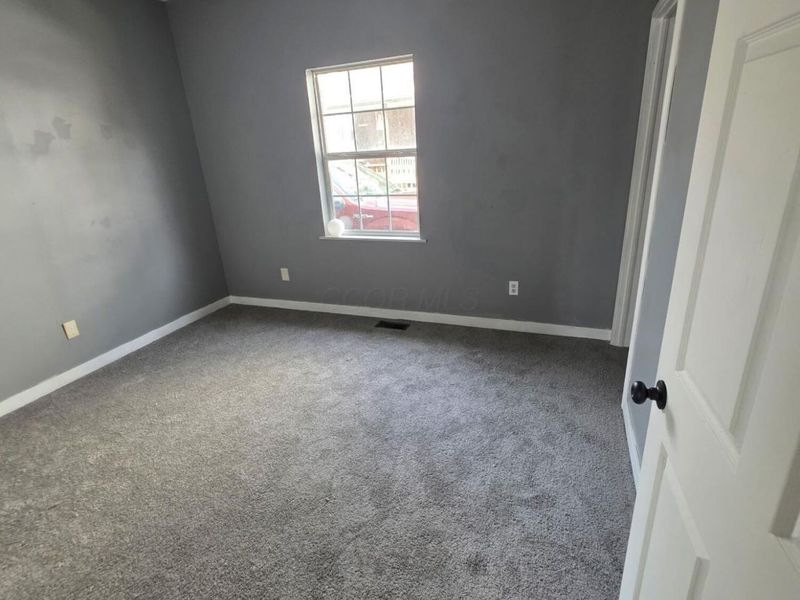 30 N Morris Street, Newark, OH 43055 Photo 4