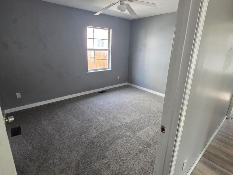 30 N Morris Street , Newark, OH 43055 Photo 6