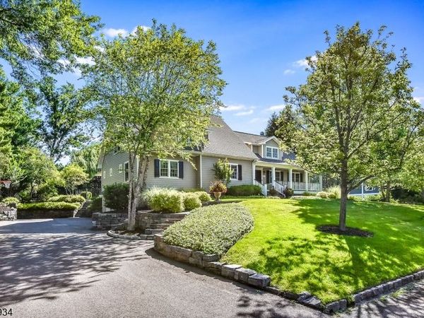 1020 Minisink Way, Westfield, NJ 07090