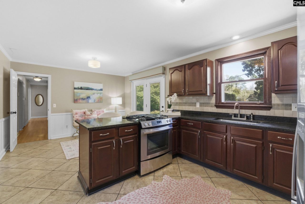 6627 Christie Road  Photo 11