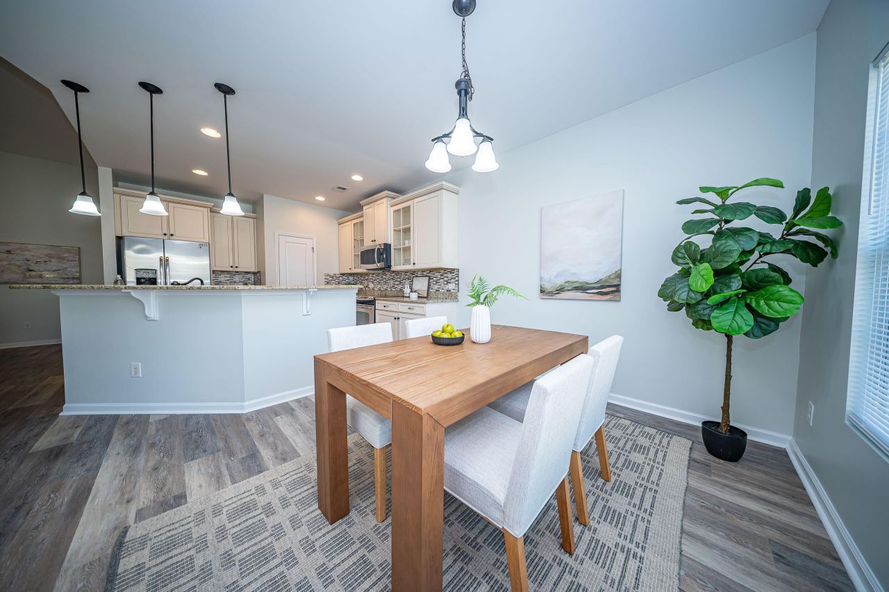 402 Pomegranate Drive Photo 22