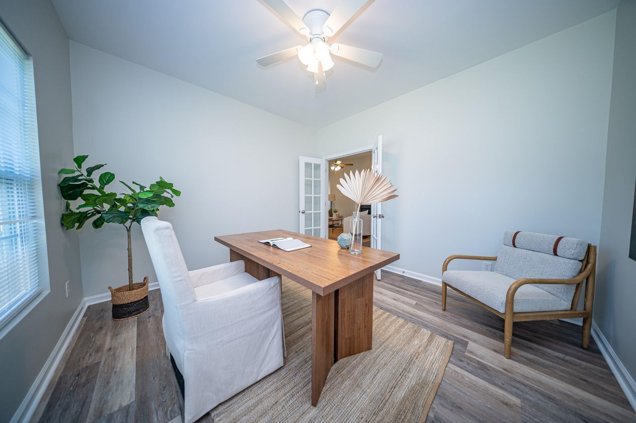 402 Pomegranate Drive Photo 25