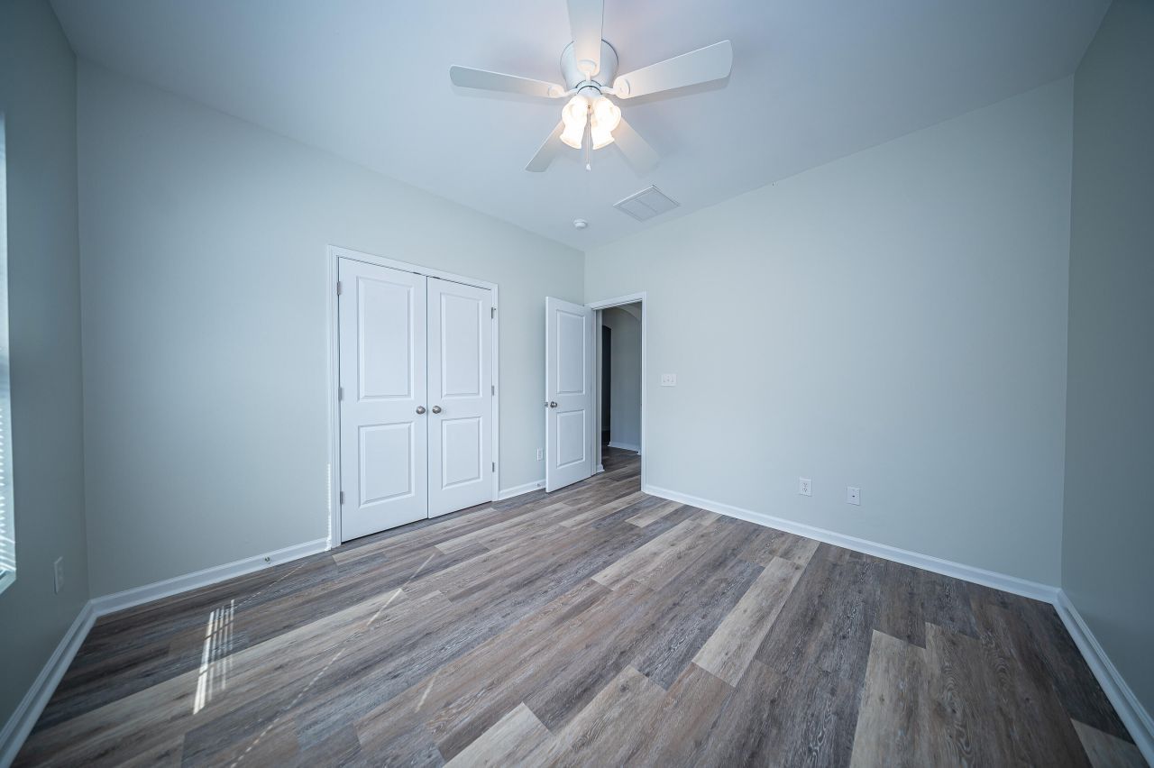 402 Pomegranate Drive Photo 38