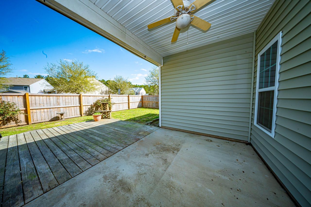 402 Pomegranate Drive Photo 45