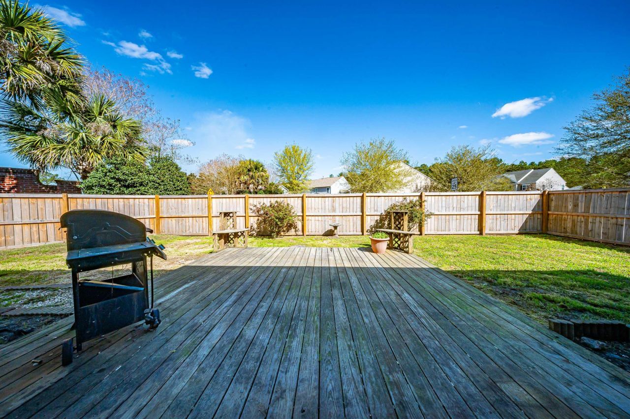 402 Pomegranate Drive Photo 46