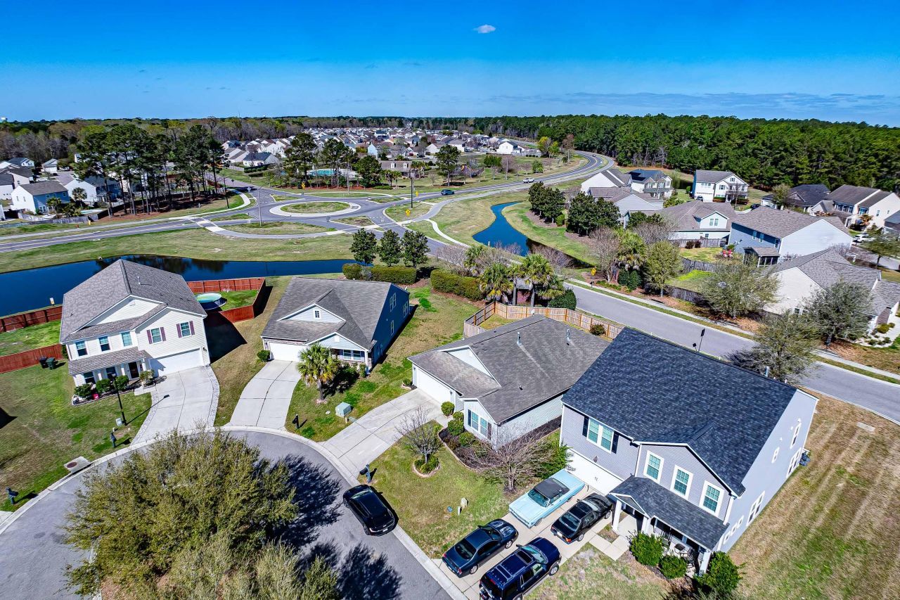 402 Pomegranate Drive Photo 7