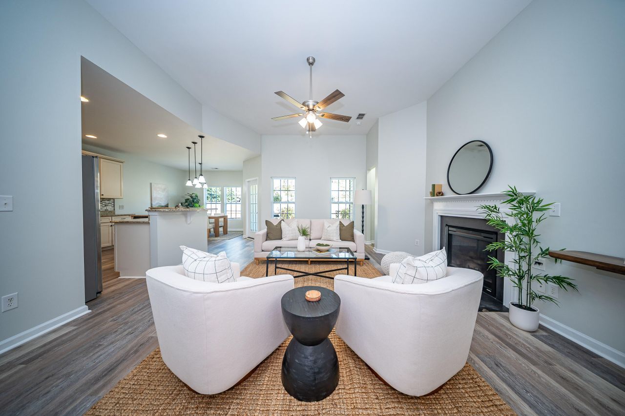 402 Pomegranate Drive Photo 8