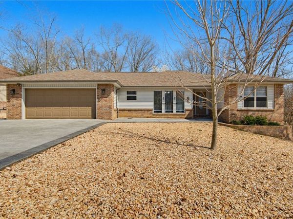 17 Ettington Lane, Bella Vista, AR 72714