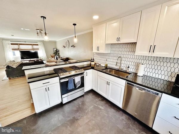 837 FOUNTAIN AVENUE , LANCASTER, PA 17601