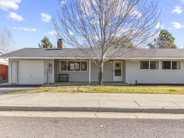 10553 Wright Avenue, Klamath Falls, OR 97603