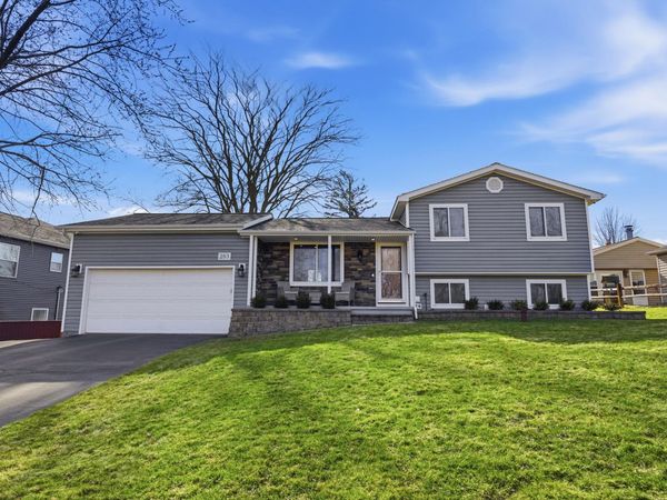 283 Shamrock Street, Novi, MI 48377